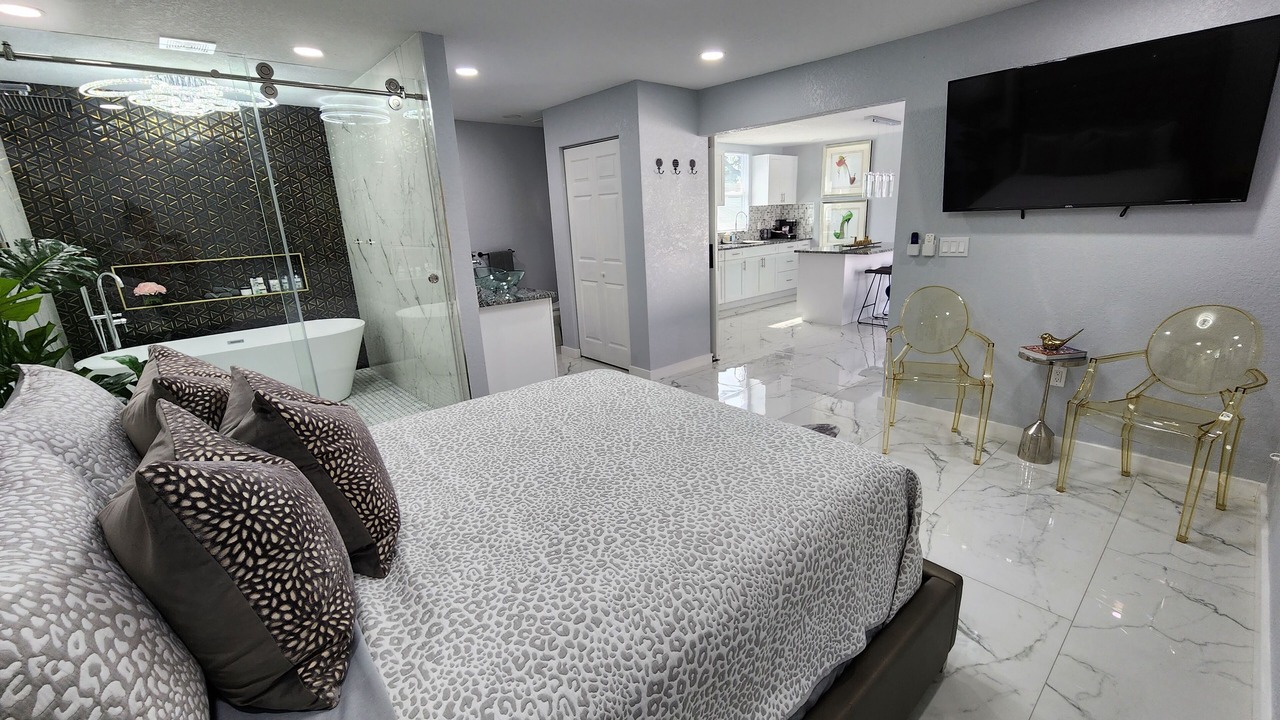 Photo of Bedroom in Orient Park