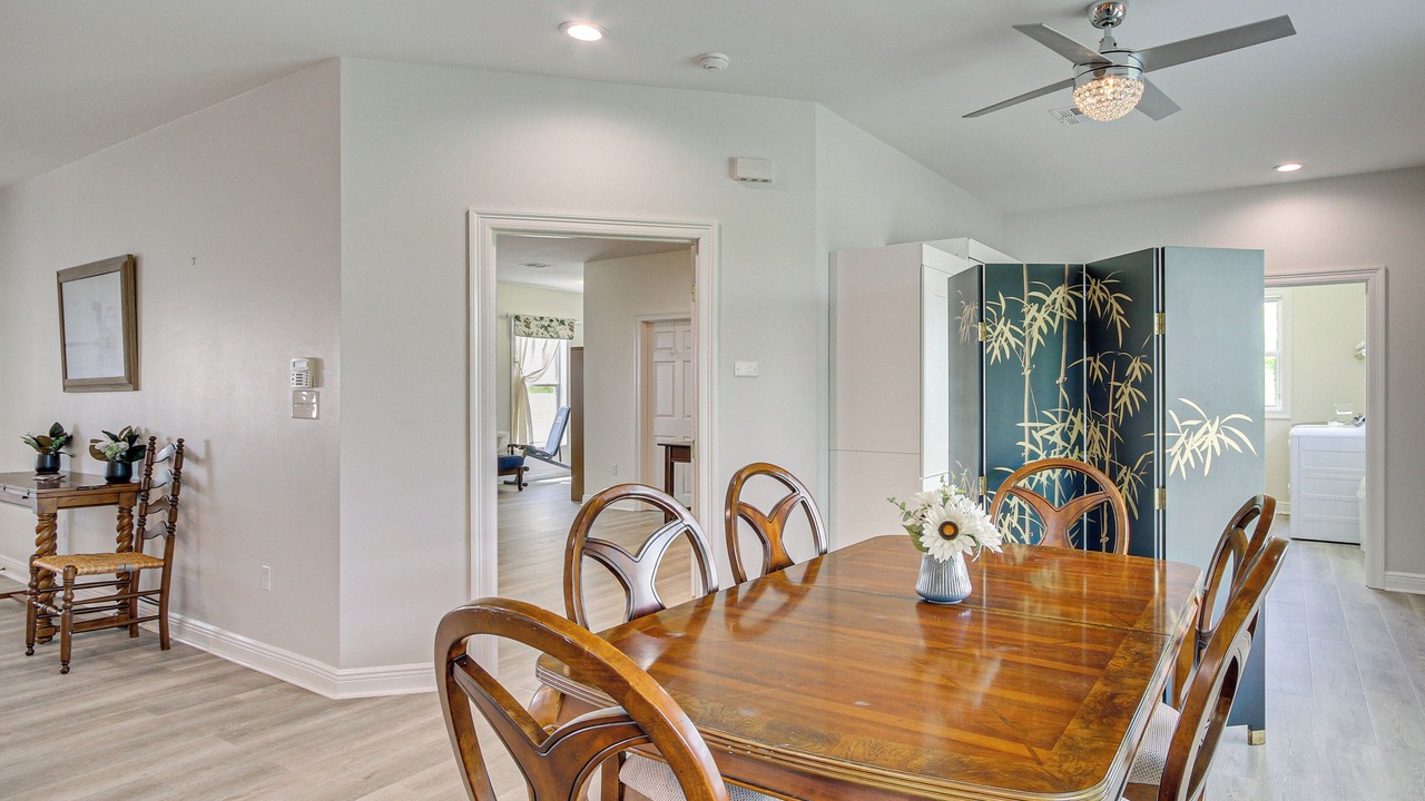 Photo of Bedroom in Waveland