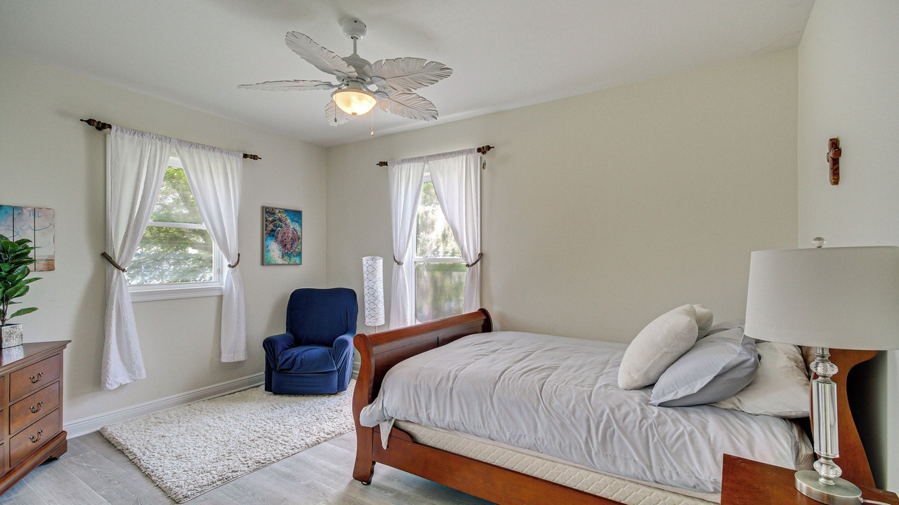 Photo of Bedroom in Waveland