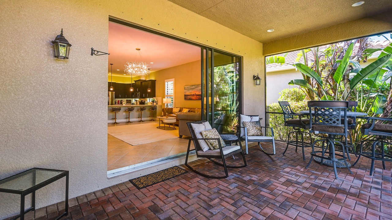 Photo of Outdoor in Naples