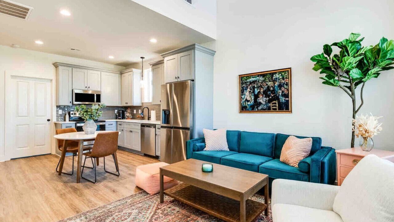 Photo of Livingroom in Lafayette