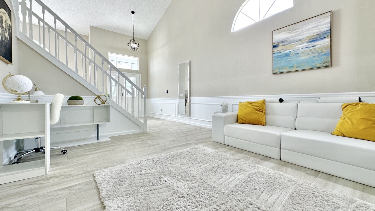 Photo of Livingroom in East Naples