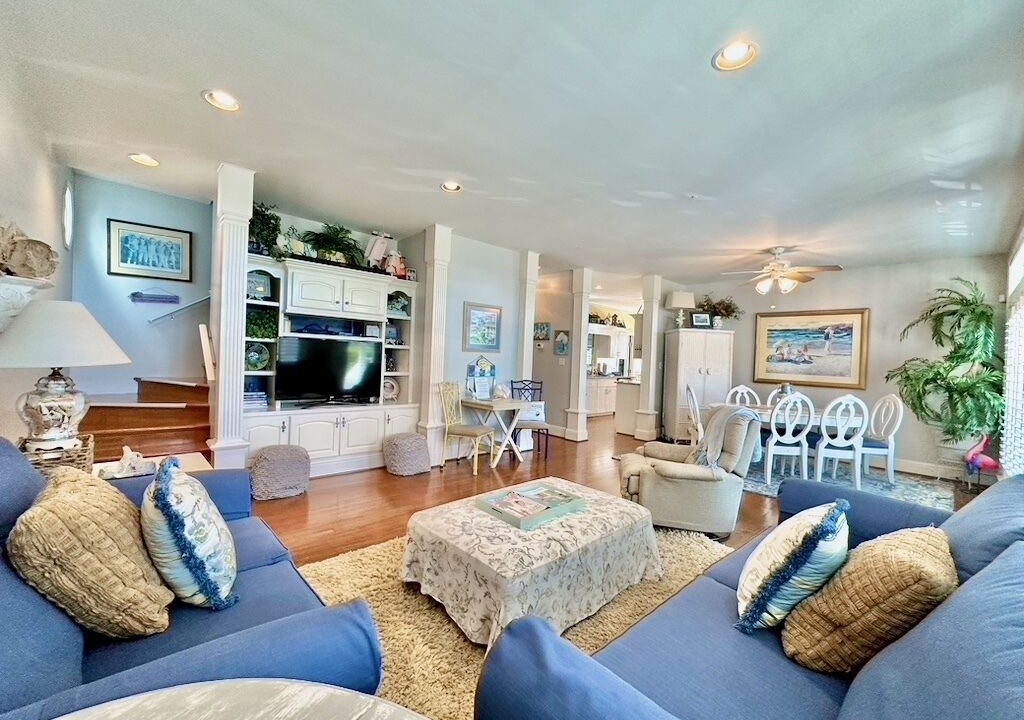 Photo of Bedroom in Gulf Place