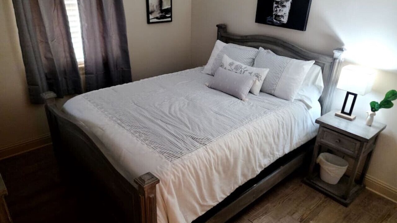 Photo of Bedroom in Pine Grove