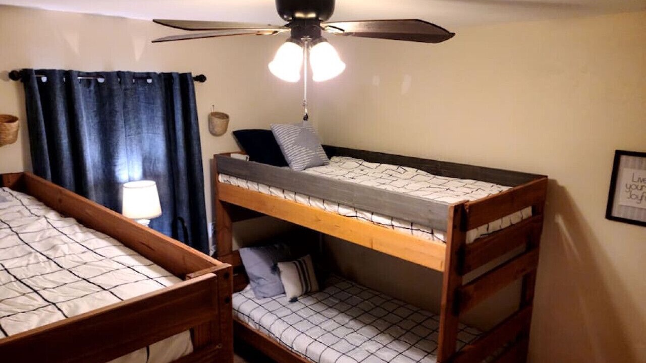 Photo of Bedroom in Pine Grove