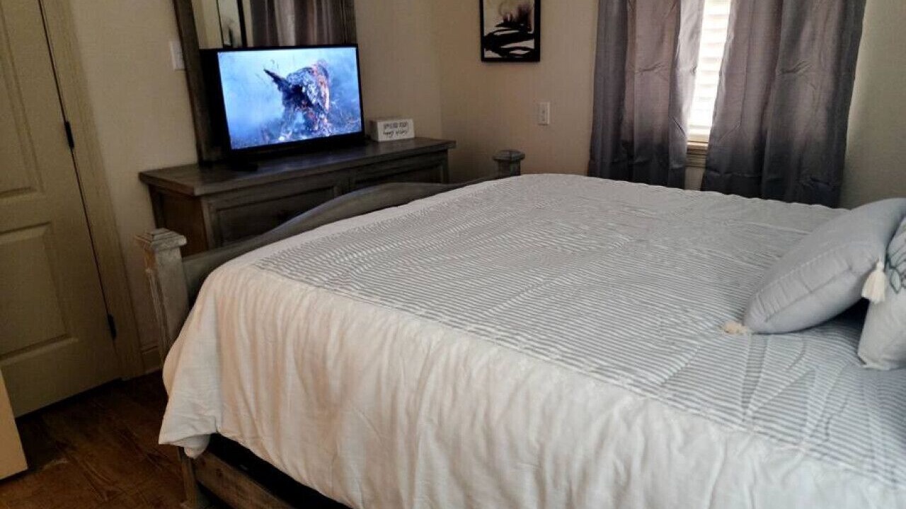 Photo of Bedroom in Pine Grove