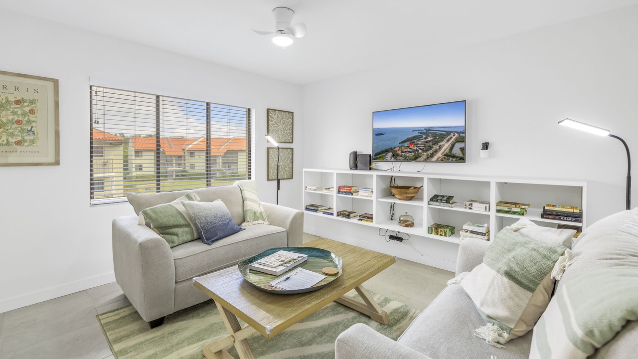 Photo of Livingroom in Tierra Verde