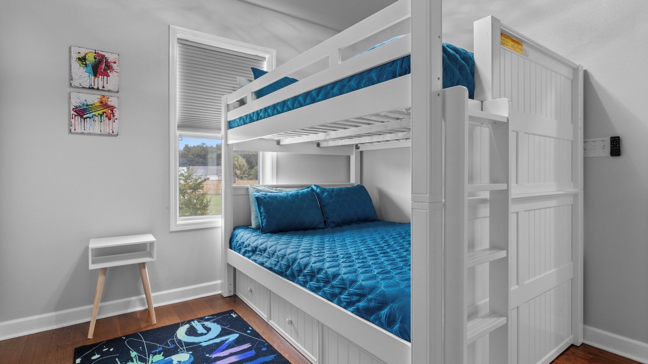 Photo of Bedroom in Long Beach