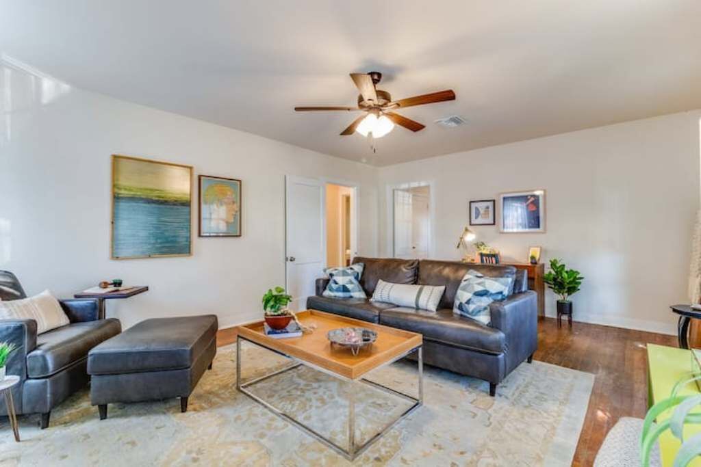 Photo of Livingroom in Lafayette