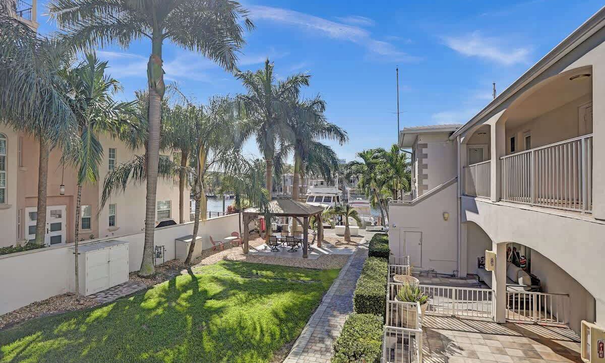 Photo of Outdoor in Hendricks and Venice Isles