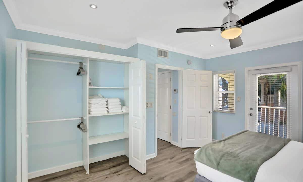 Photo of Bedroom in Hendricks and Venice Isles