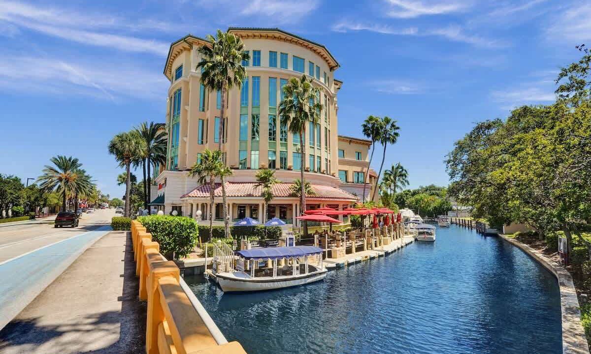 Photo of Others in Hendricks and Venice Isles