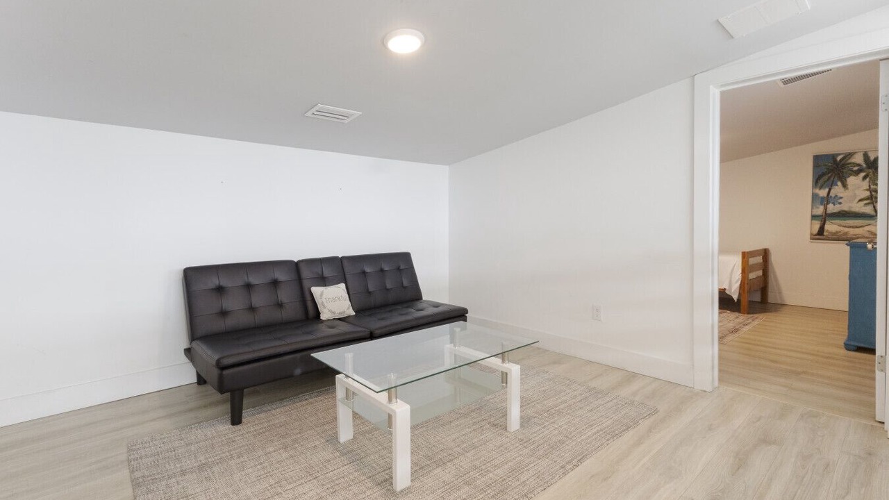 Photo of Livingroom in Bid-a-wee Beach