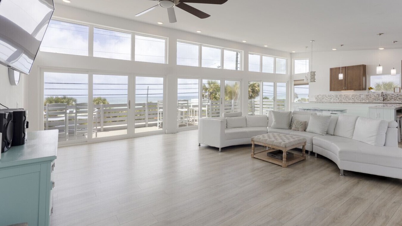 Photo of Livingroom in Bid-a-wee Beach