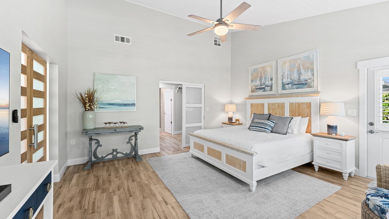 Photo of Bedroom in Convair Cove