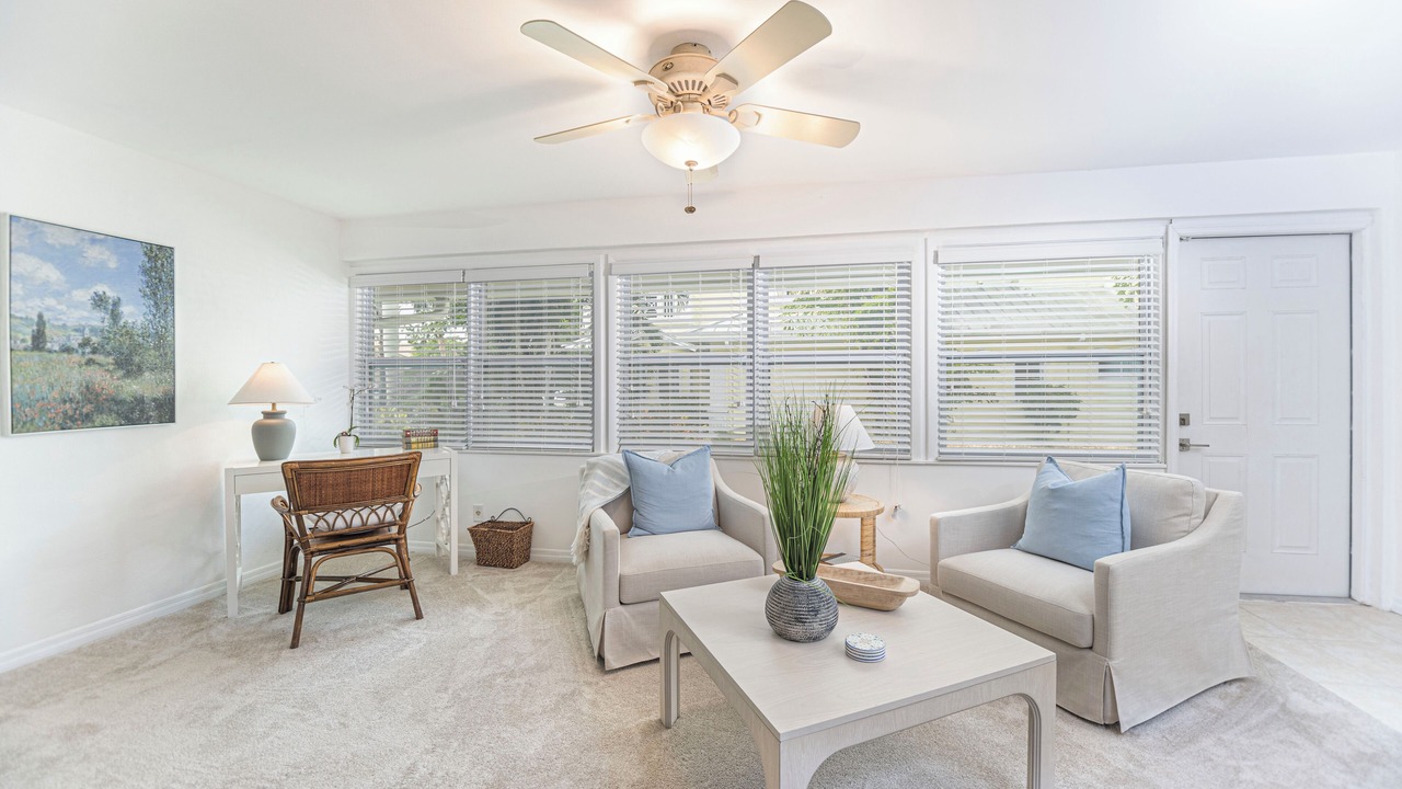Photo of Livingroom in Moorings