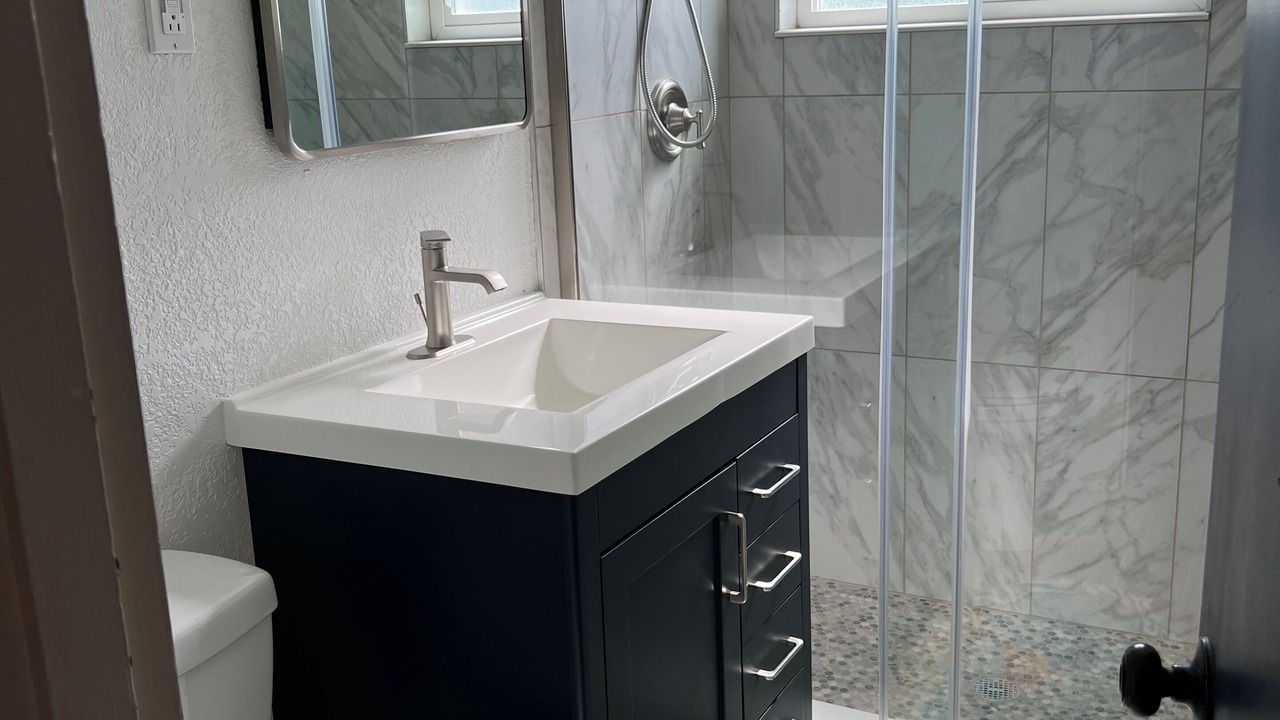 Photo of Bathroom in Edgewater