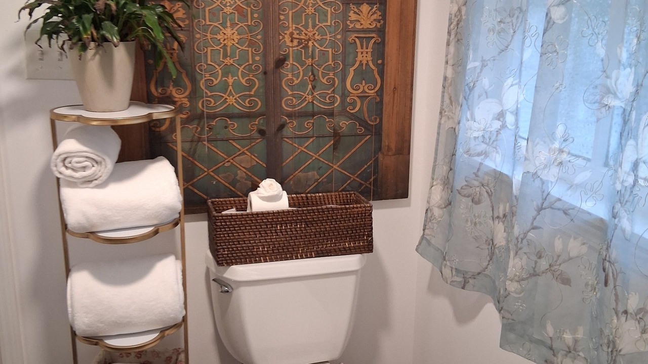 Photo of Bathroom in Broadmoor