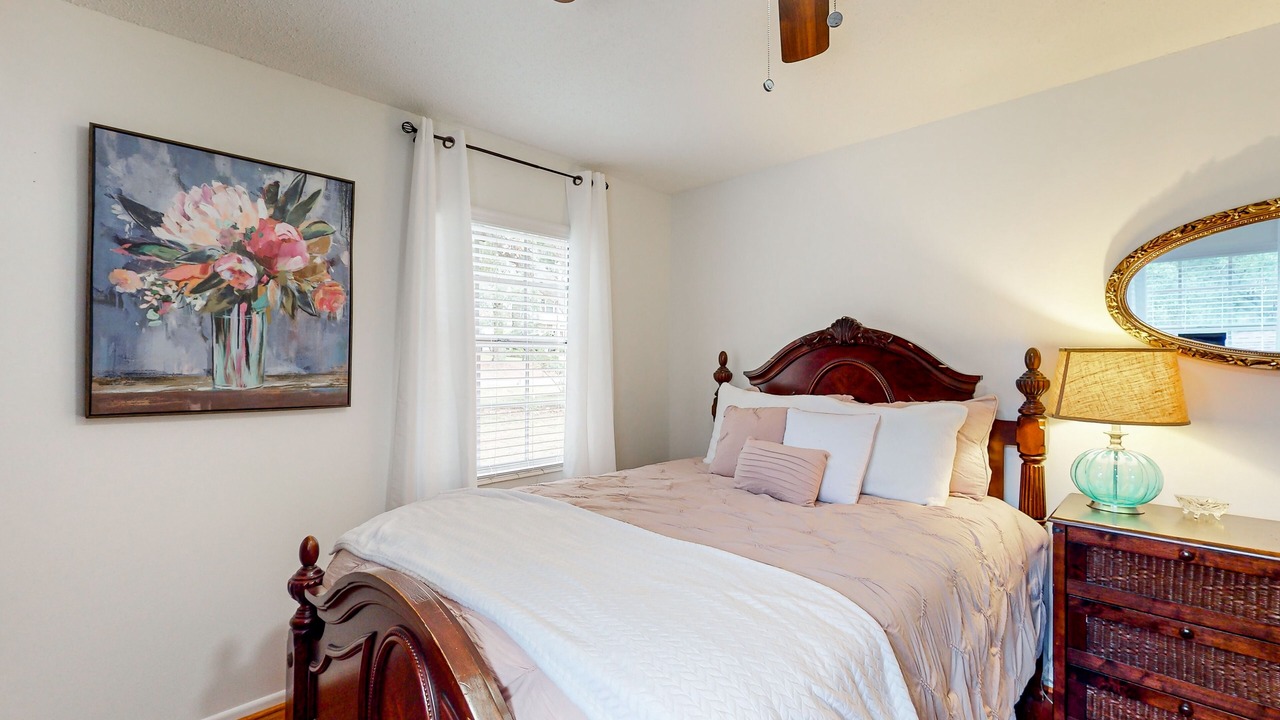 Photo of Bedroom in Milton