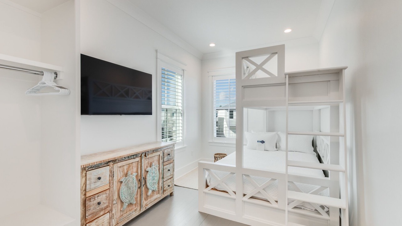 Photo of Bedroom in Orange Beach