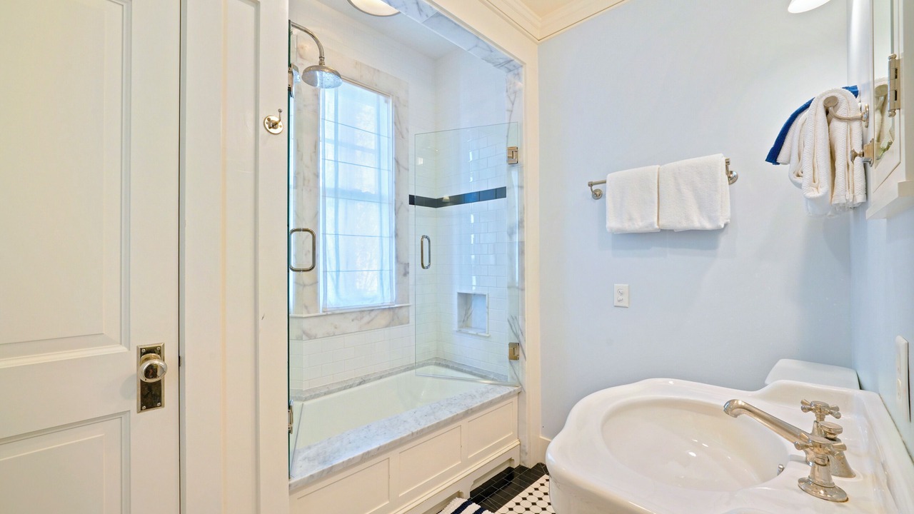 Photo of Bathroom in Seaside