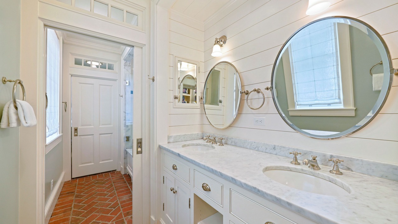 Photo of Bathroom in Seaside