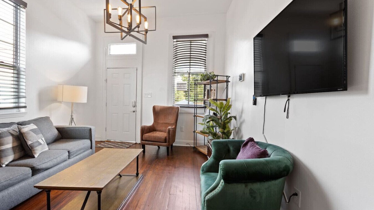 Photo of Livingroom in Tulane - Gravier