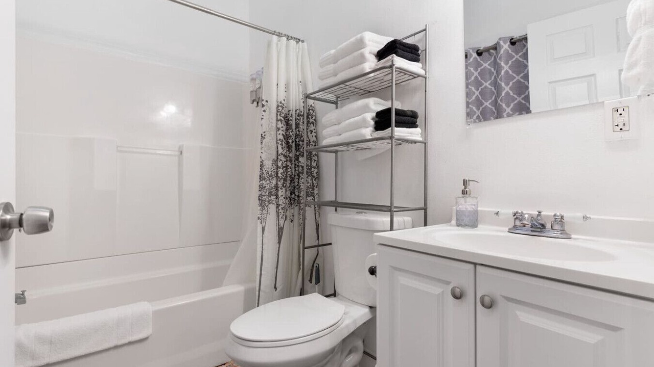 Photo of Bathroom in Tulane - Gravier