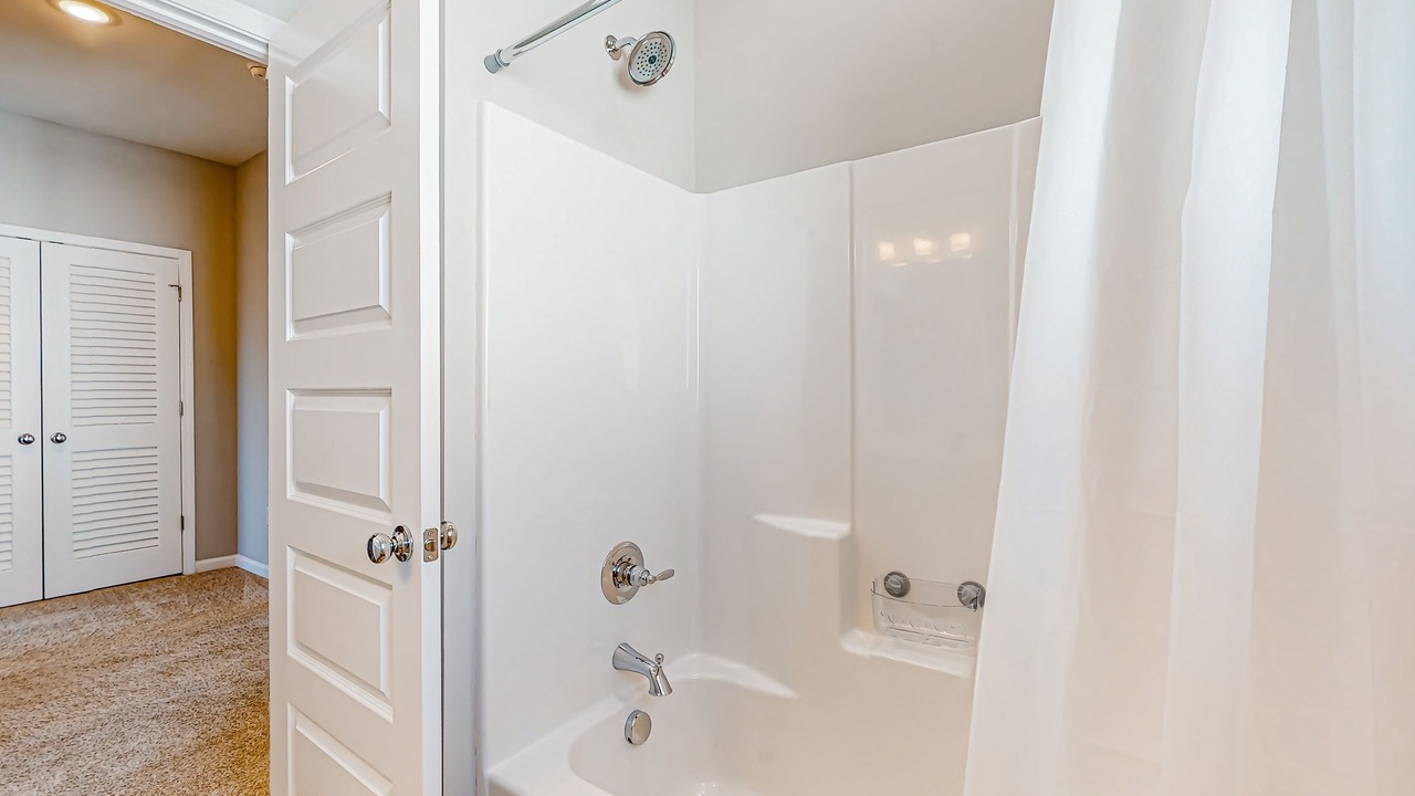Photo of Bathroom in Callaway