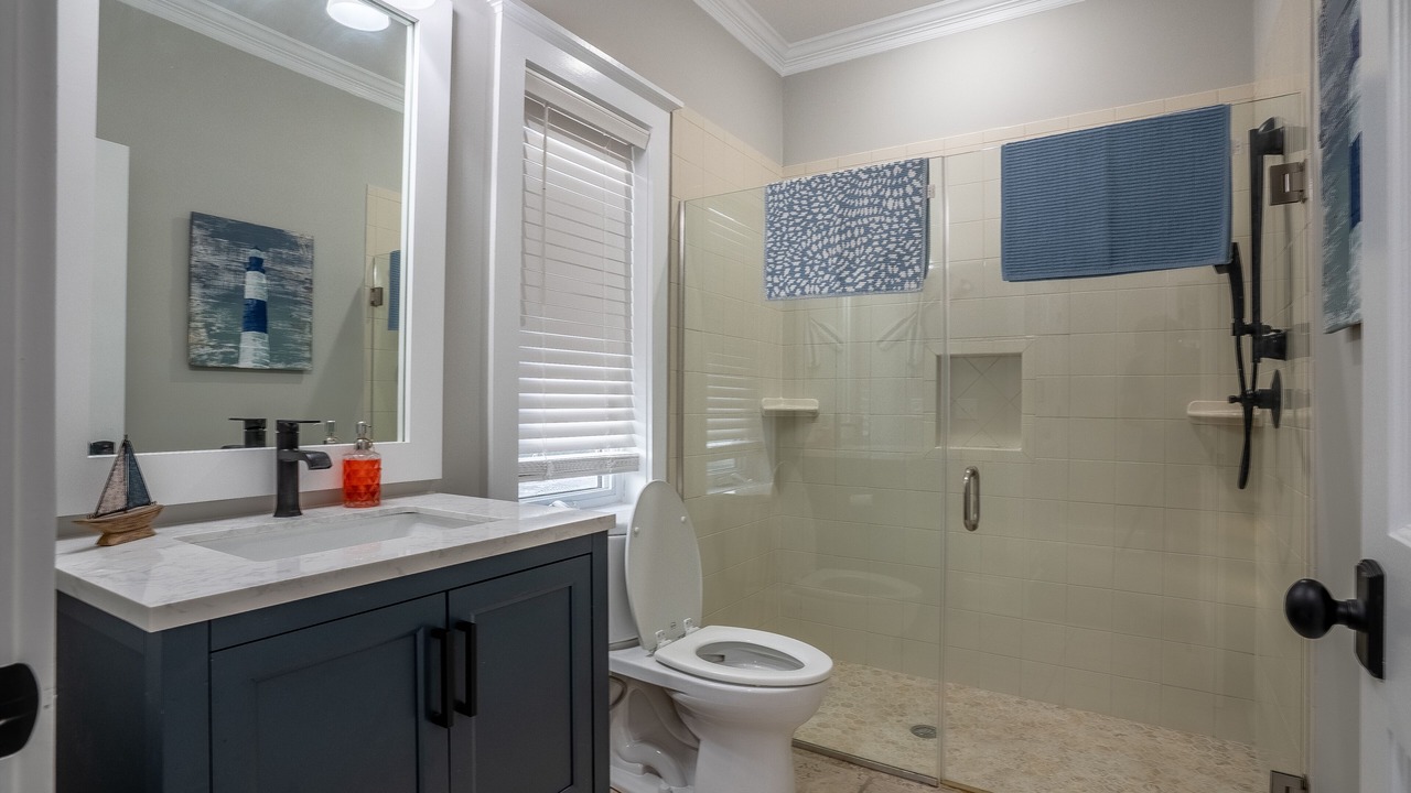 Photo of Bathroom in Hollywood Beach