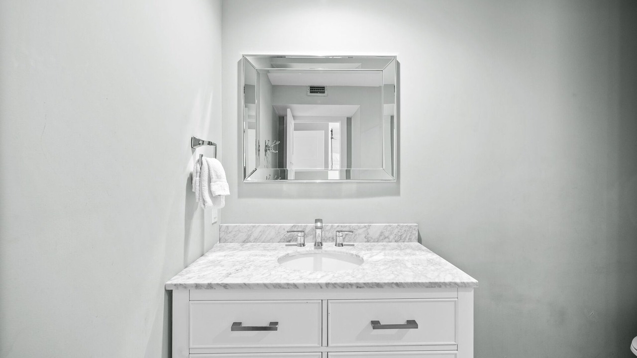 Photo of Bathroom in Gulfview Heights