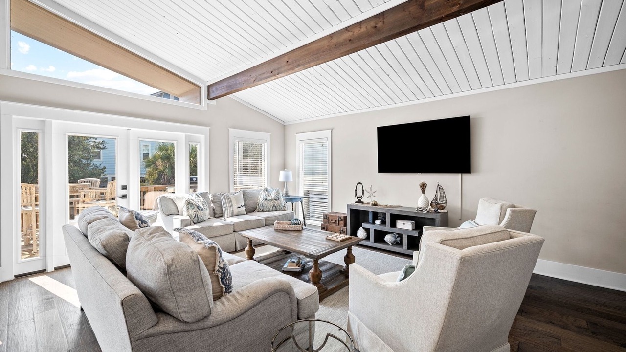 Photo of Livingroom in Gulfview Heights