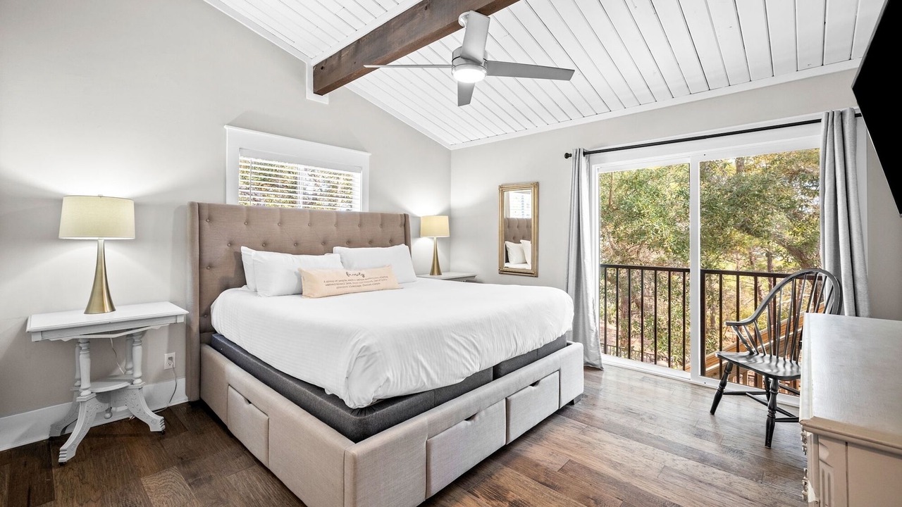 Photo of Bedroom in Gulfview Heights