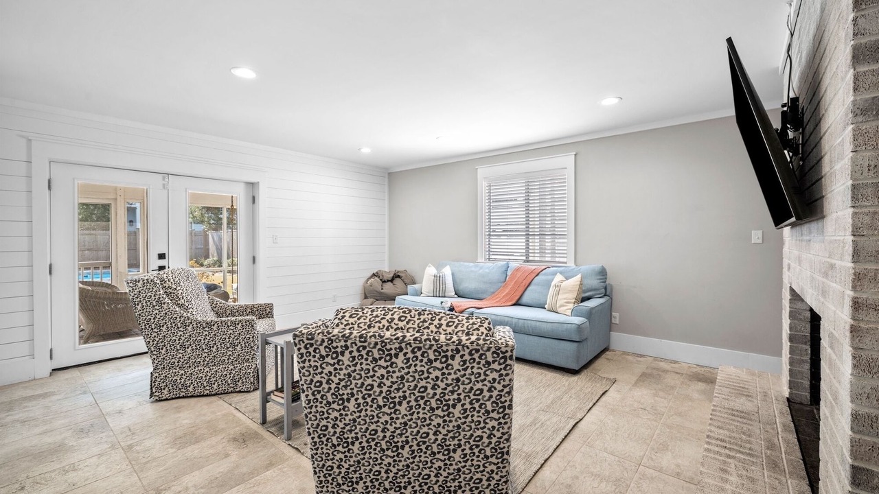 Photo of Livingroom in Gulfview Heights