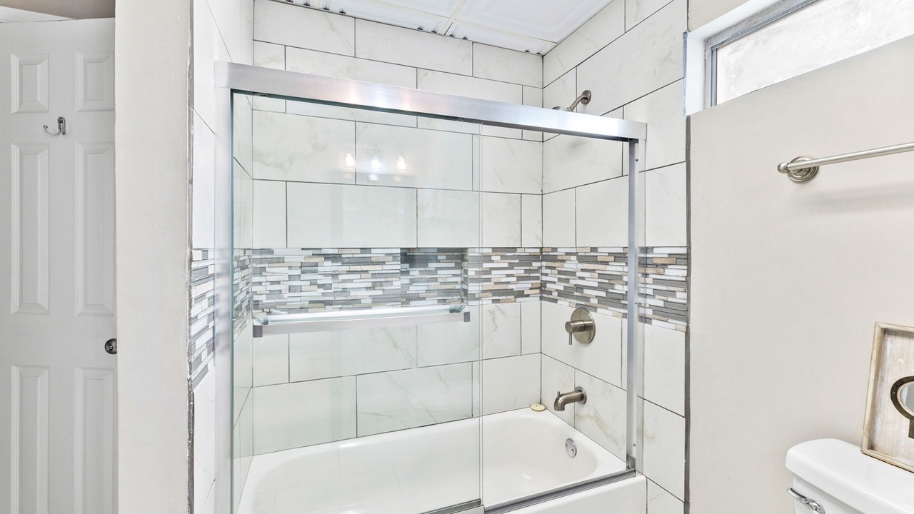 Photo of Bathroom in Gulfview Heights