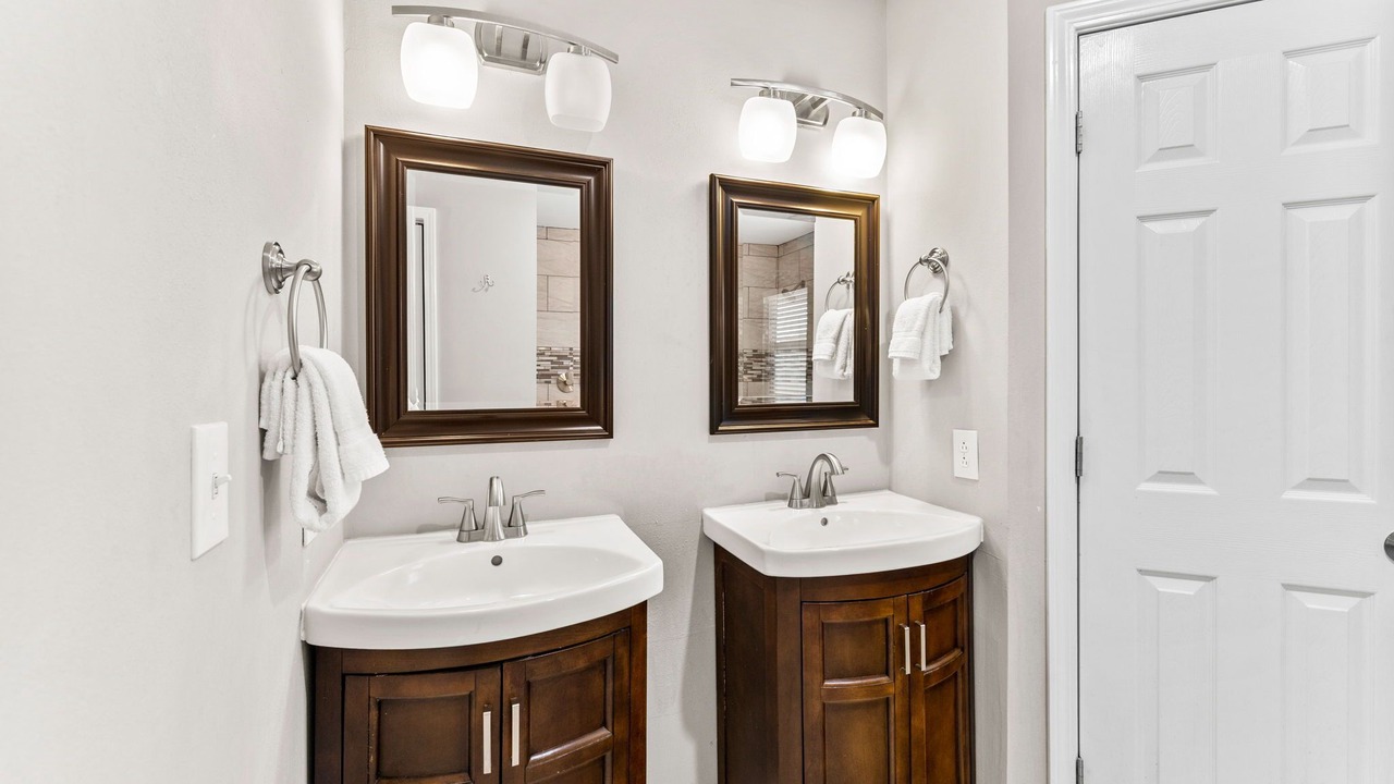 Photo of Bathroom in Gulfview Heights