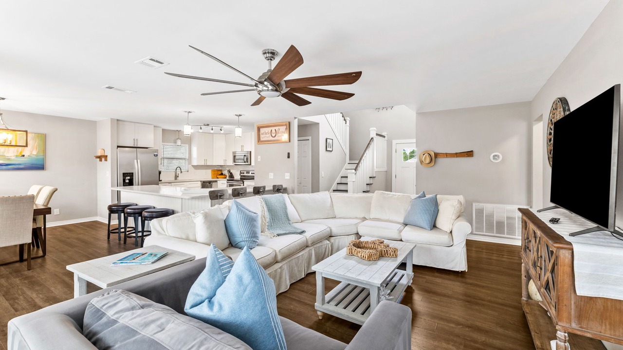 Photo of Livingroom in Gulfview Heights