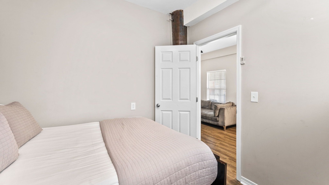 Photo of Bedroom in Gulfview Heights