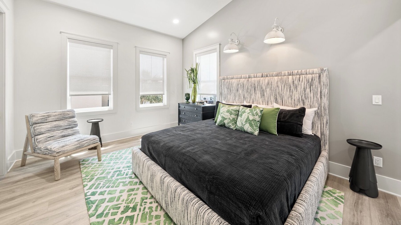 Photo of Bedroom in Riviera Beach