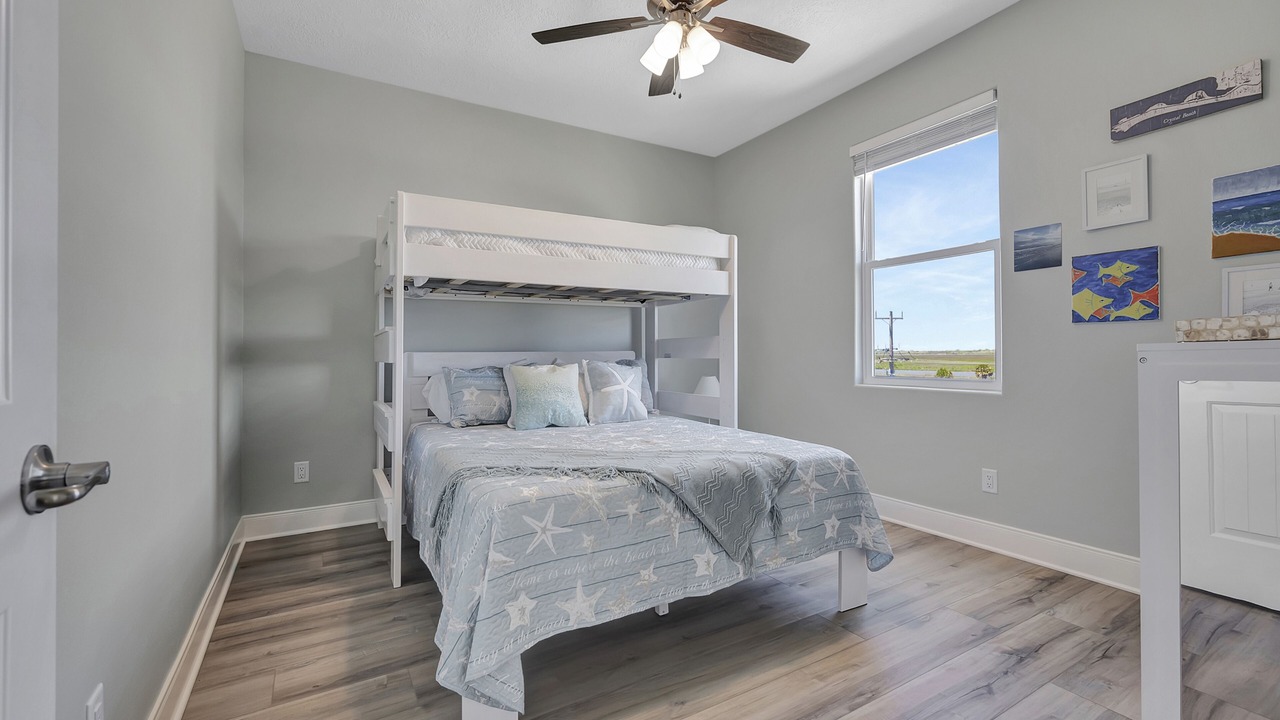 Photo of Bedroom in Port Bolivar