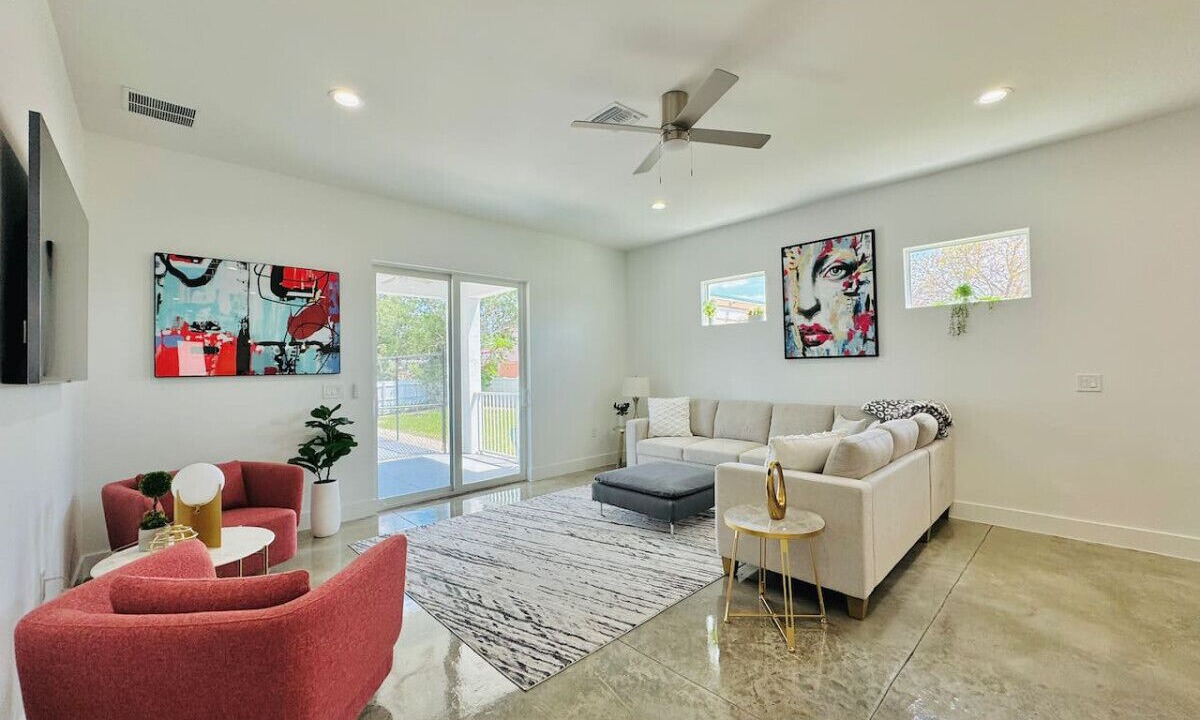 Photo of Bedroom in East Naples