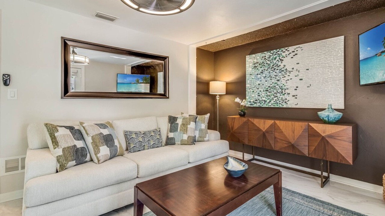 Photo of Livingroom in East Naples