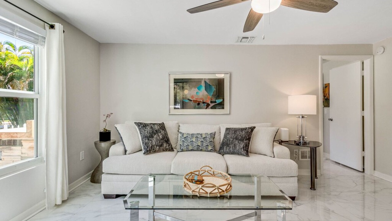 Photo of Livingroom in East Naples