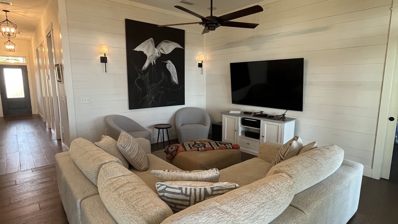 Photo of Livingroom in Apalachicola