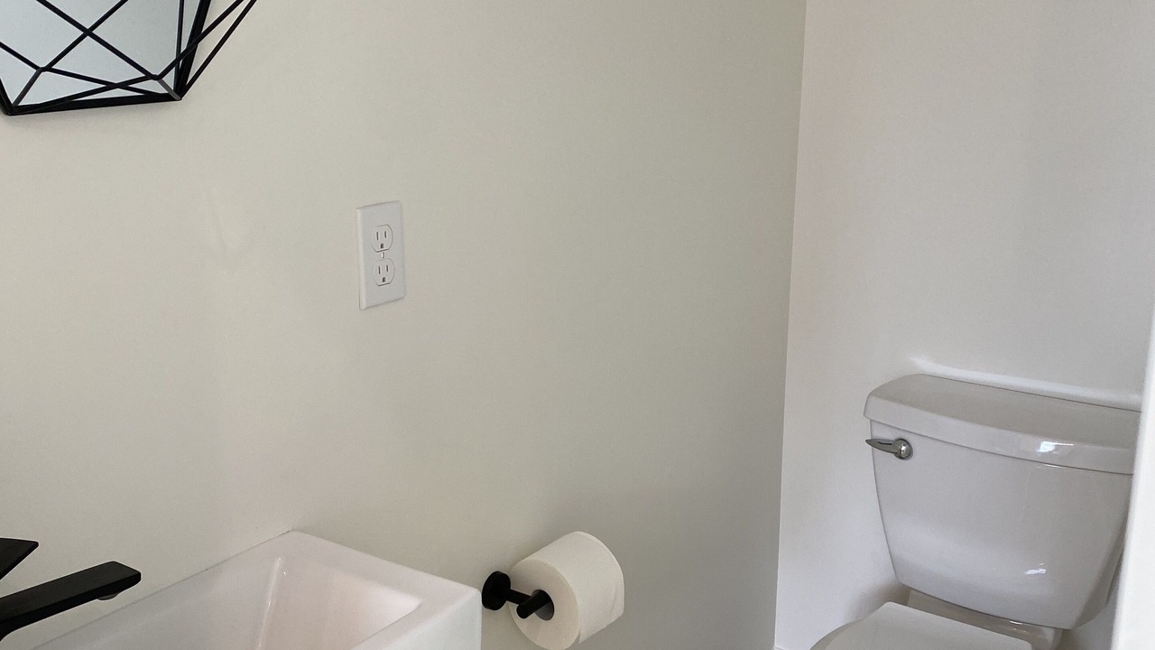 Photo of Bathroom in South 7th Ward
