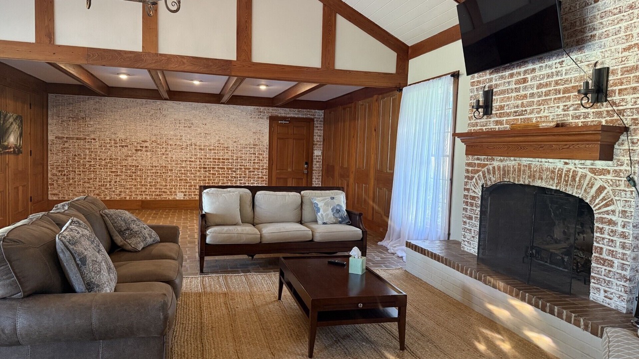 Photo of Livingroom in Franklin