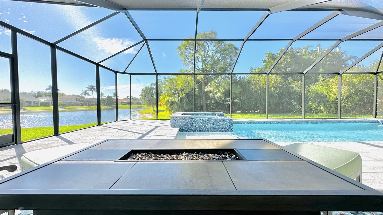 Photo of Outdoor in Crown Pointe