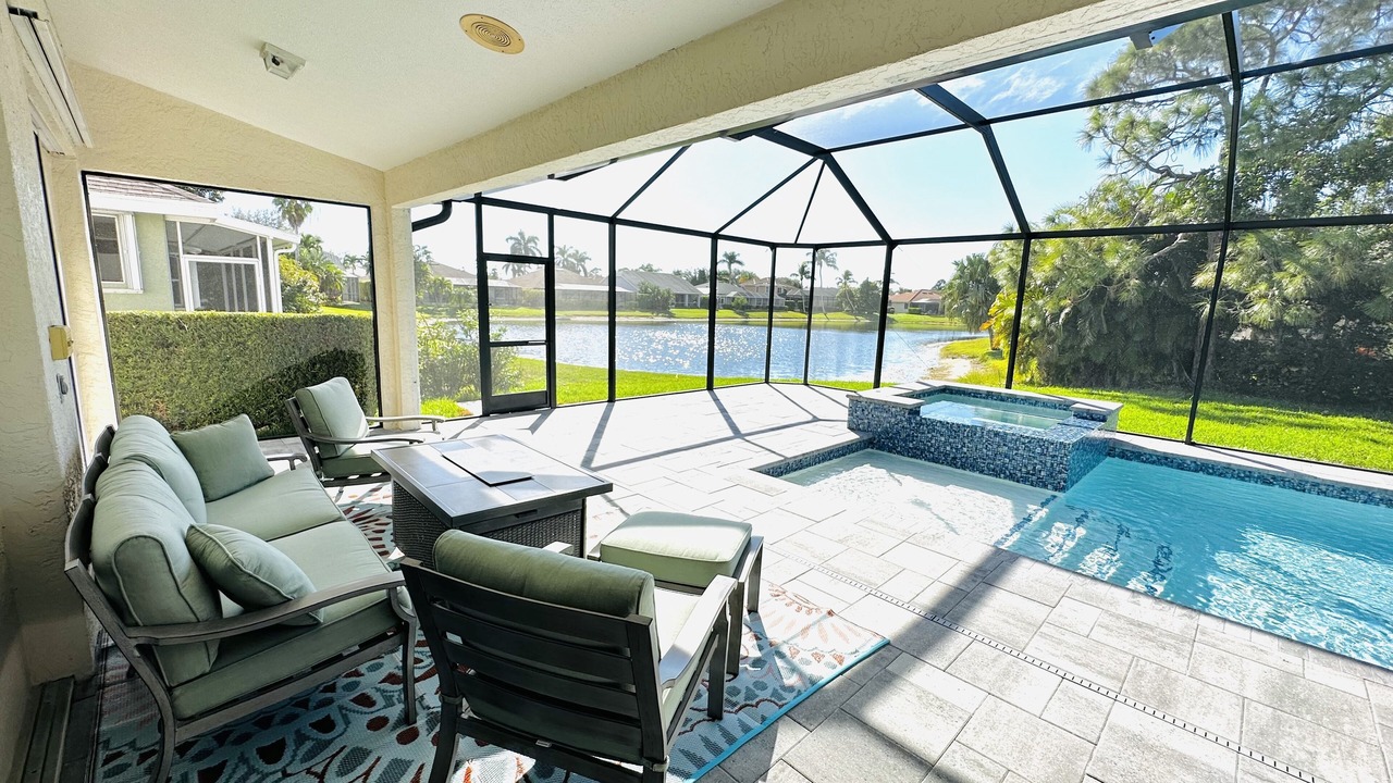 Photo of Outdoor in Crown Pointe