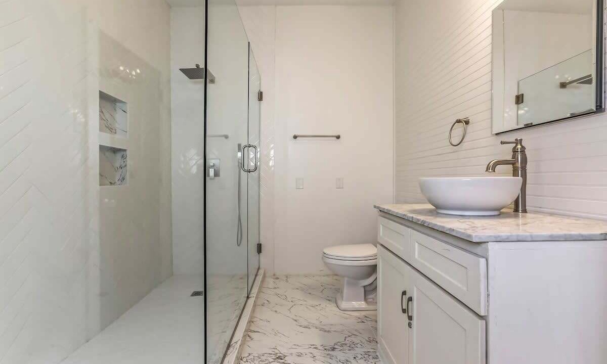 Photo of Bathroom in Mid-City