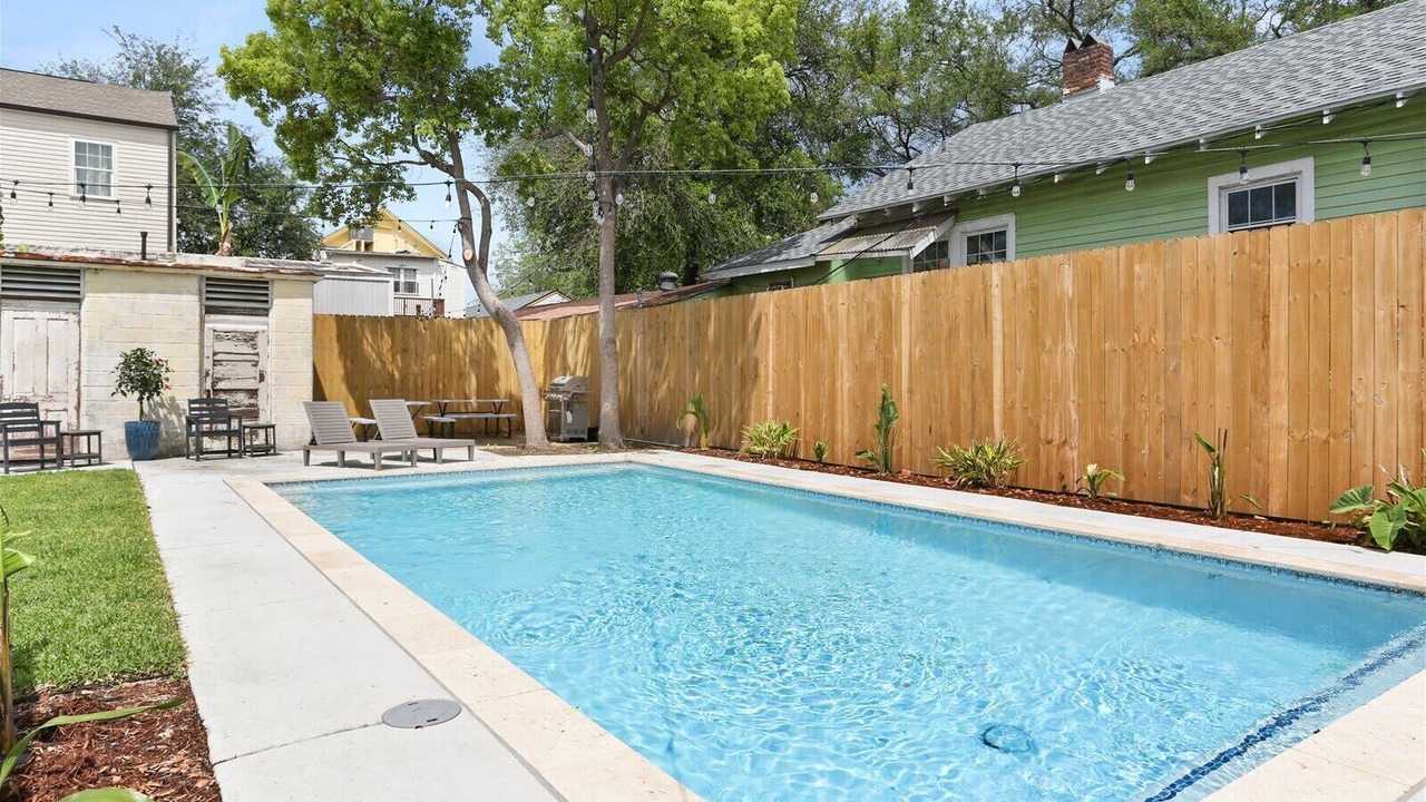 Photo of Outdoor in Mid-City